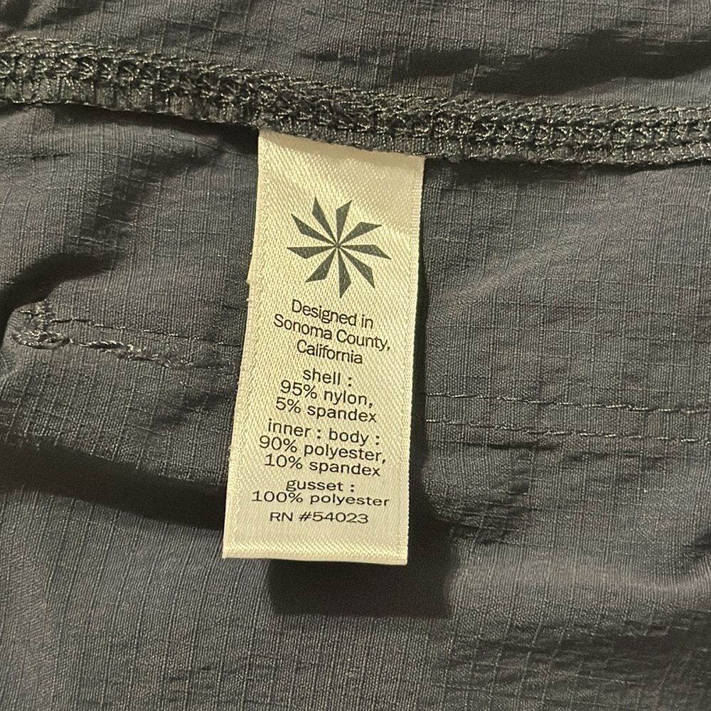 Athleta Skirt/Skort Size 8 Gray Athletic Athleisure - Picture 5 of 6